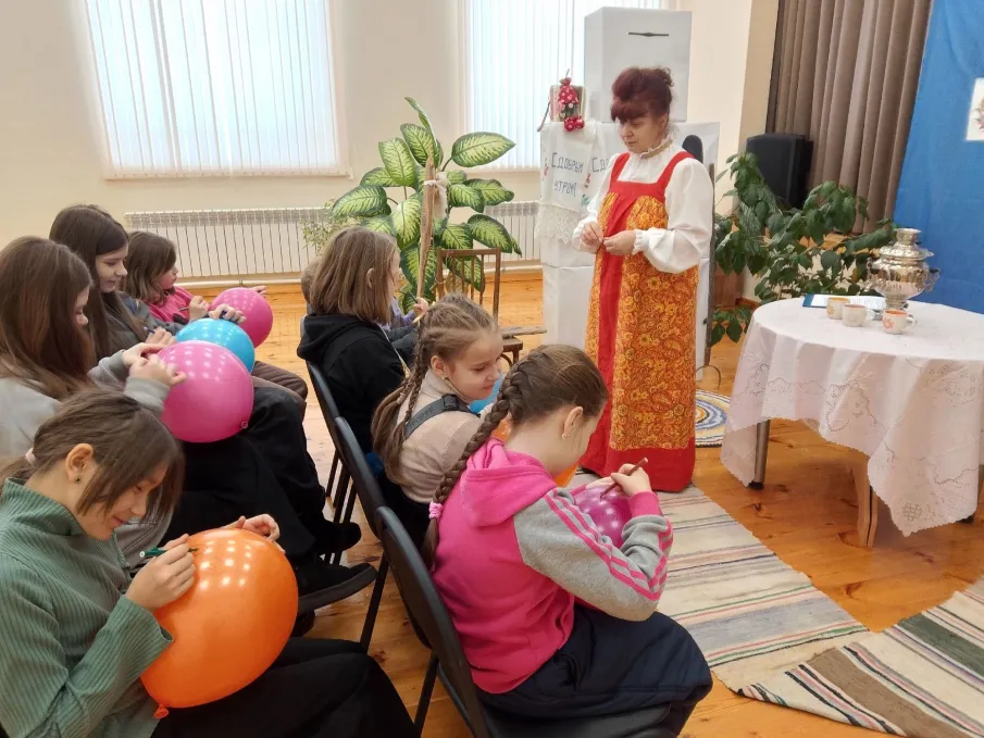 С днем рождения Домового